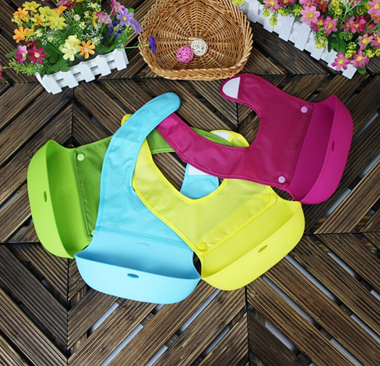 新生兒硅膠口水巾